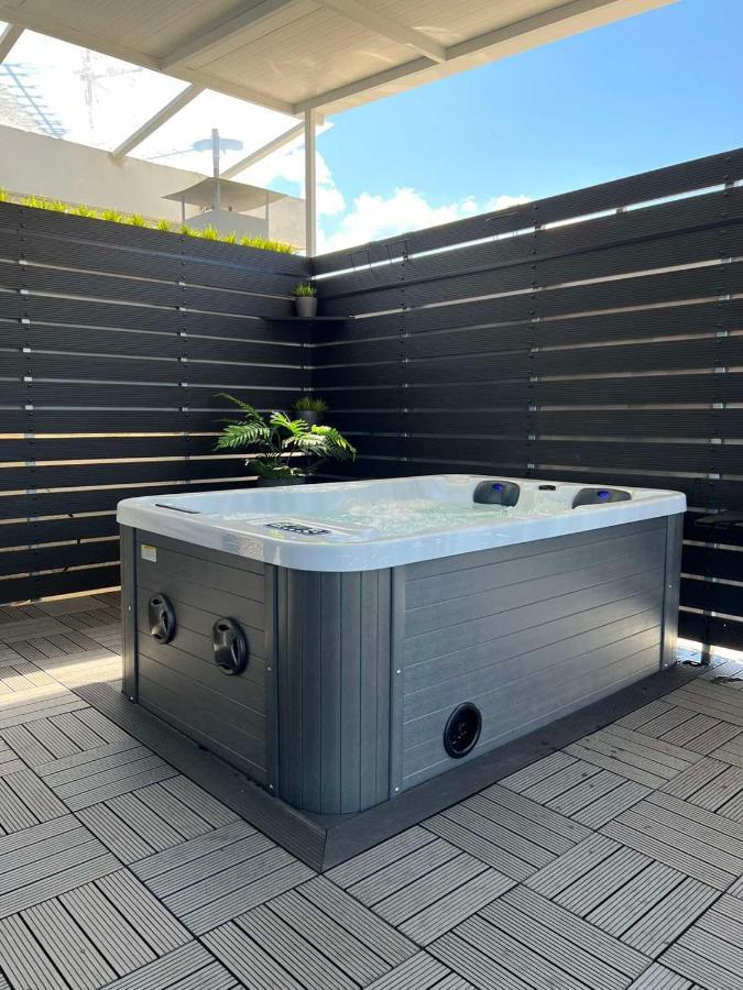 Loft Spa Greece - Enjoy Our Jacuzzi Kalamata Zewnętrze zdjęcie