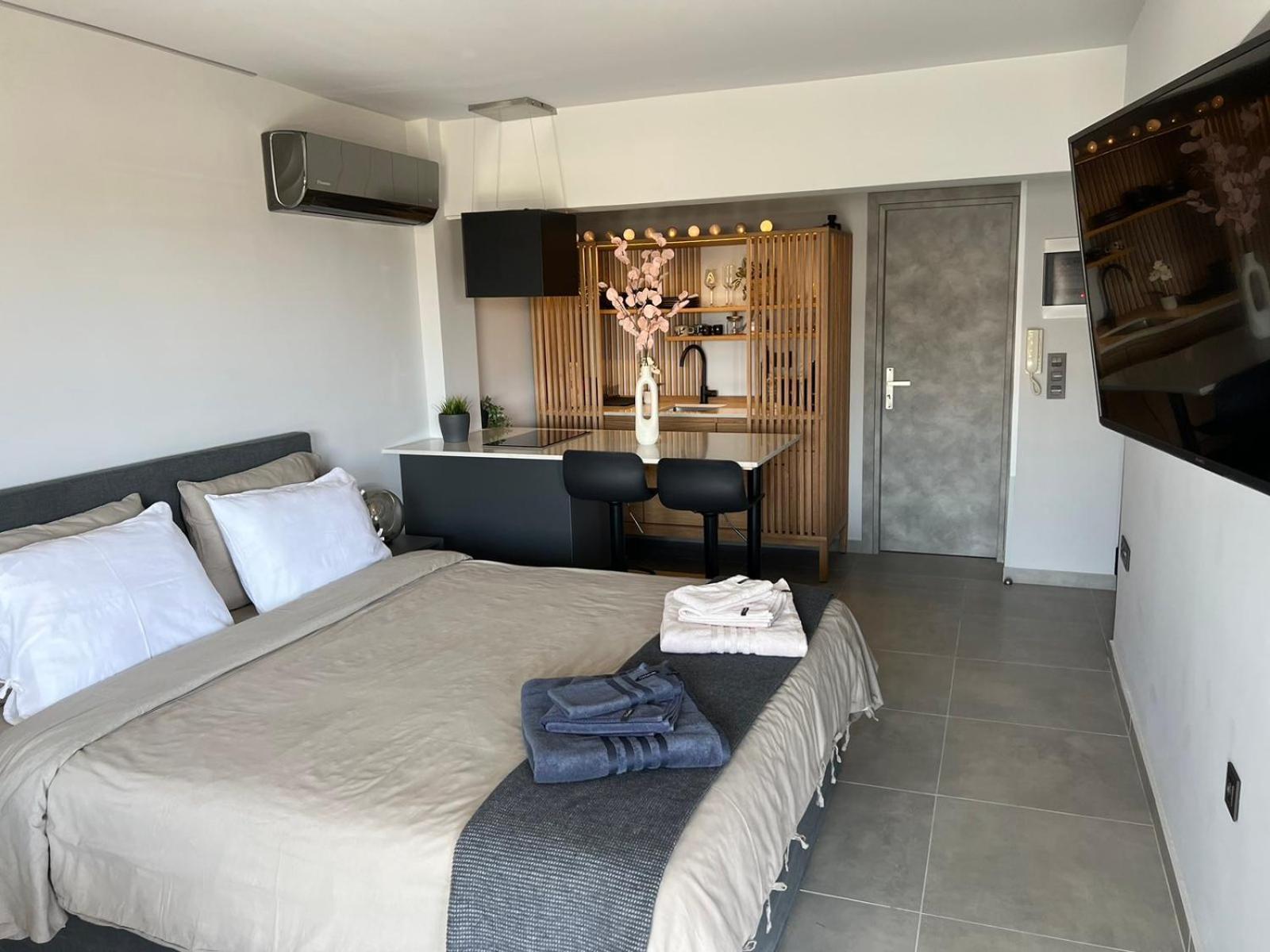 Loft Spa Greece - Enjoy Our Jacuzzi Kalamata Zewnętrze zdjęcie